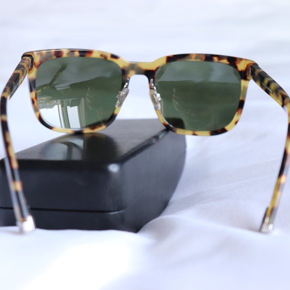 Dolce & Gabbana Cube Havana - Tortoise Square - Picture 3 of 8